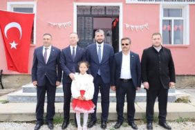 1 öğretmen 1 öğrencili okulda 23 Nisan kutlaması