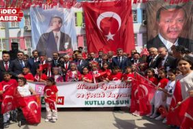 Şanlıurfa’da 23 Nisan bu yıl buruk kutlandı! Minik fidanlar ve öğretmenler unutulmadı