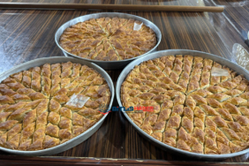 Bitlis'te bayramın vazgeçilmezi tatlı hazırlıkları yoğunlaştı