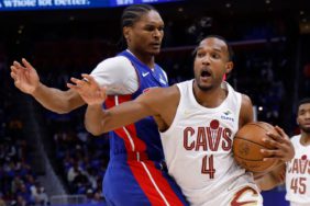 Detroit Pistons'u uzatmalarda yenen Cleveland Cavaliers, seride 3-2 öne geçti