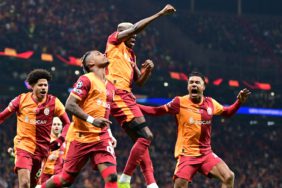 Galatasaray'da şampiyonluk maçı öncesi iki eksik: Antrenmana katılmadılar