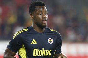 Jhon Duran'ın menajeri transfer görüşmeleri için İstanbul'da!