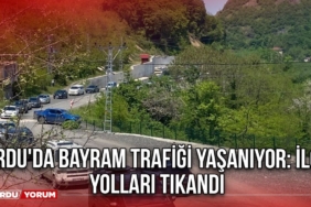 Ordu'da Bayram Trafiği Yaşanıyor: İlçe Yolları Tıkandı