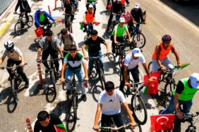 Yüzlerce Vatandaş Bisikletleriyle Bir Araya Gelerek Filistin İçin Sürüş Yaptı