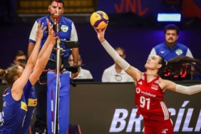 A Milli Kadın Voleybol takımı Hollanda'ya mağlup oldu