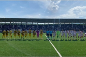 Bitlis Spor ile Hakkâri Zap Spor maçının ilk yarısında gol çıkmadı
