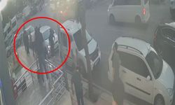 Devrilen tırda sıkışan sürücü kurtarıldı