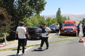Malatya'da otomobil ağaca çarptı: 2 ölü, 4 ağır yaralı