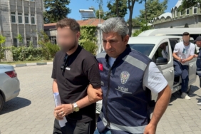 Samsun'da kaçak sigaraya geçit yok! 2 şüpheli adliyede