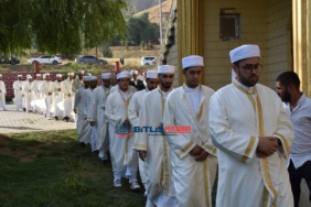 Bitlis’te ilimlerini tamamlayan 54 alim ve hafıza icazet verildi