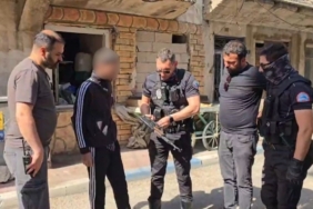 Erzurum’da kar maskeli ve silahlı şahıs alarmı: 3D yazıcıdan üretilen silah oyuncak çıktı