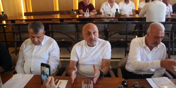Karadeniz ve Yılmaz: “Başkanın seçtiği meclis değil, meclisin seçtiği başkan"