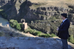 Milletvekili Alp: Ani İpek Yolu Köprüsü barış köprüsü olsun!