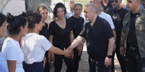 Vali Hatipoğlu'ndan katledilen çiftin ailesine taziye ziyareti